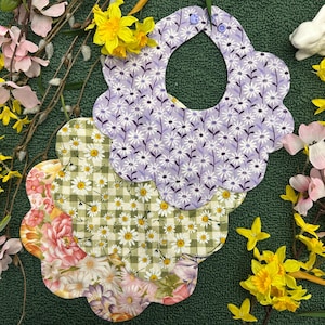 Scalloped Edge Baby Bib, Cotton Baby Bib, Soft Absorbent Drool Bibs, Vintage Style Baby Gift, Snap Closure Bibs