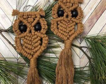 Macrame Keychain, Owl Keychain, Boho Bag Charm, Handmade Cotton Cord Keyring, Rustic Owl Accessory, Gift for Her, Nature Inspired Keychain
