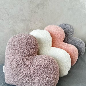 Teddy Heart Pillow, Boucle Plush Cushion, Cozy Aesthetic Decor, Romantic Gift, Nursery Sofa, Bedroom Soft Fleece Handmade Accent bild 6