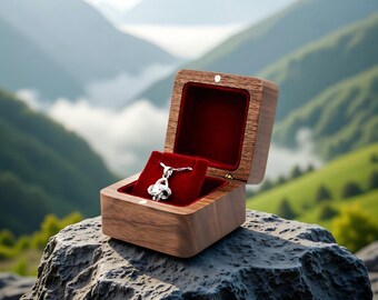 Customized jewelry necklace box, wooden necklace box engraved with name, her personalized necklace box, her anniversary gift， Gift for her