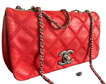 CHANEL Diamond Stitch Quilted Chain Flap Bag Red Calfskin Women rare luxury bag