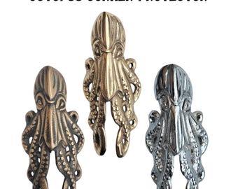 3,93 "Massiver Messing-Oktopus-Eckenschutz - Sockelleisten- & Möbelschutz, Messing Skiffer Living Hardwares