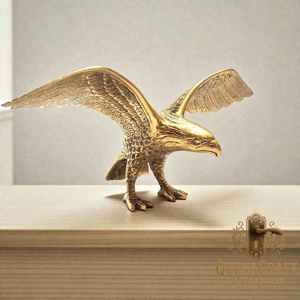 真鍮製の鷲の置物 - Etsy 日本