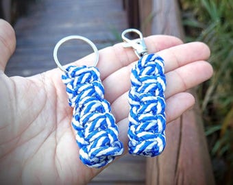 2 porte-clés macramé RoxaPower | Nœud marin classique | Duo d'amitié | Corde blanche et bleue | Fait main | 12 m