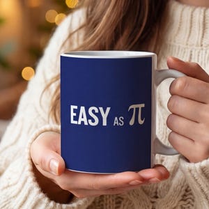 Taza de cerámica de 325 ml con la frase sarcástica "Tan fácil como Pi" / Regalo con humor para nerds