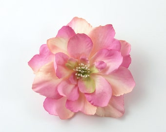 FEW LEFT - Perfectly Pink Flower Clip --- Small Floral Hair Clip --- ONE piece - Pretty Girl Pink Realistic Flower Spring Hairstyle Accent