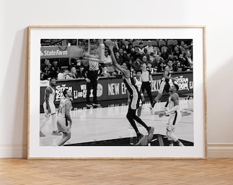 Victor Wembanyama, San Antonio Spurs, The Alien, Black and White Wall Art, Vintage Wall Art, Photograph Prints,Basketball Gift, Fan,NBA Fans