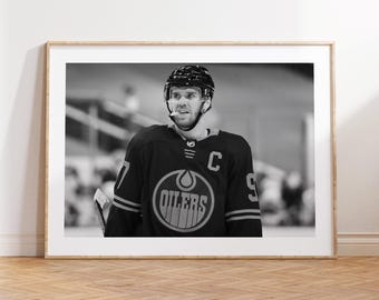 Connor McDavid Print, Edmonton Oilers, Most Valuable Player, Goal Scorer, Black and White Wall Art, Hokey Fans Gift, Sport Gift, Sport Decor
