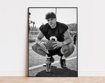 Joe Burrow Poster, American Football Player, Fan Print, Black and White Wall Art, Sport Poster, PhotographPrints, American Football Gift