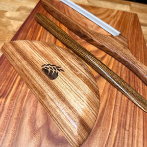 Artisan Bread Making Bundle – Bread Knife, Spurtle Stick & Bowl Scraper (Matching Wood Set)