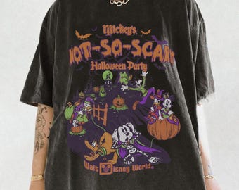Camiseta vintage de Mickey para Halloween (no tan aterradora), camiseta de Disney para Halloween 2026, camiseta de Mickey y sus amigos con calavera y calabaza, disfraz familiar de WDW.