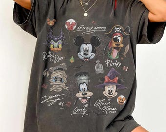 Camiseta de Halloween con la firma de Mickey y sus amigos de Disney, Camiseta de la fiesta de Halloween de Mickey (no tan aterradora), Camiseta para el viaje a Disneyland en la temporada espeluznante de 2026
