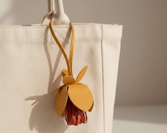 Handmade PU Leather Tulip Keychain – Floral Bag Charm