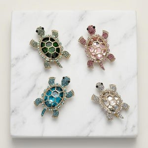 urtle Brooch Pin, Rhinestone Turtle Brooch, Cute Animal Brooch, Crystal Turtle Pin, Brooch for Women, Gift for Her, Statement Jewelry