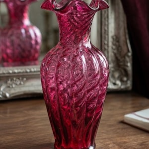 Fenton Cranberry Vase - Etsy