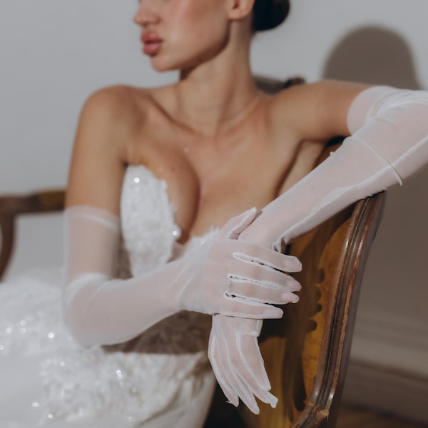 Luvas de casamento longas foscas, estilo ópera, em malha elástica densa e fosca, acessório formal para noivas.