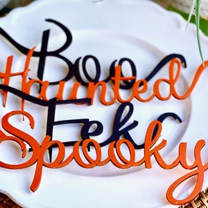 Fall Decor Names, Halloween Place Cards, Plate Toppers, Halloween Decor, Trick or Treat, Spooky, Halloween Table, Wooden Words, Place Cards
