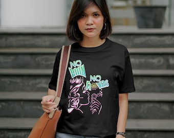 ¡NUEVO! Camisetas gráficas «Sin lluvia, sin flores» — Impresión DTG personalizada