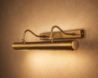 Handcrafted Raw Brass Mid-Century Modern Italian Picture Light The Art Display Adjustable Handmade Brass Wall Sconce For Display and Decor