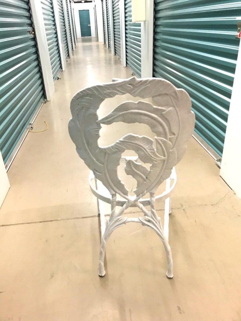 Aluminum White Banana Leaf Dining Patio Chairs GOING BANANAS Draper Greenbrier Style Palm Beach Chic