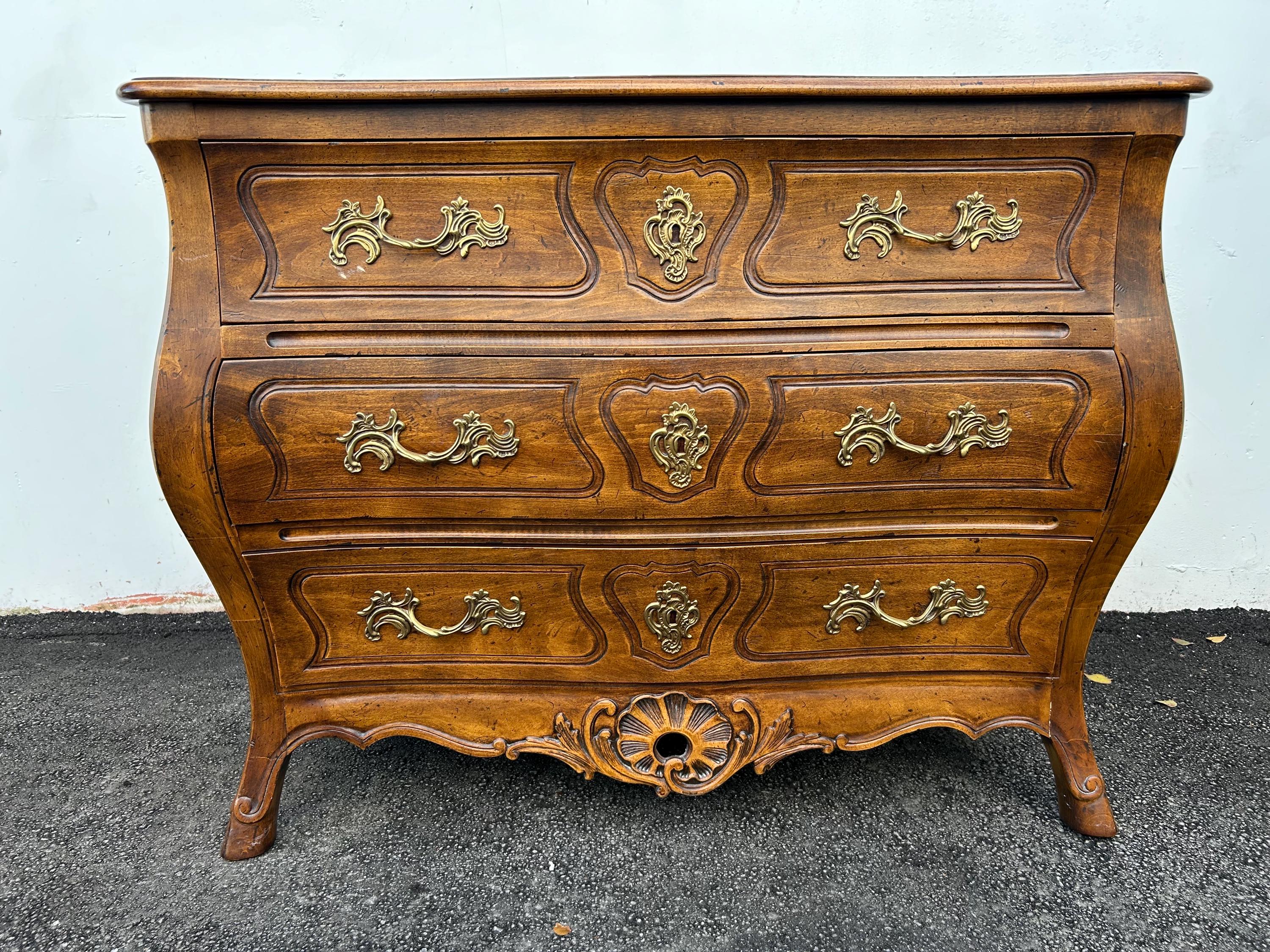 アメリカ　アストン　ヘンレドン　チェスト　アンティーク家具　henredon Vintage Henredon Aston Court Banded Mahogany Dresser - Etsy