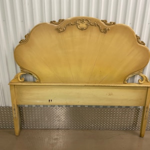 Full Size Vintage Ornate Gilt Wood Clam Shell Headboard Grandmillineal Coastal