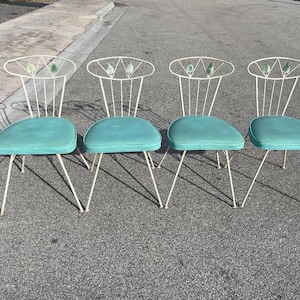 4 Mid Century Iron Patio Chairs With Leaf Detailing