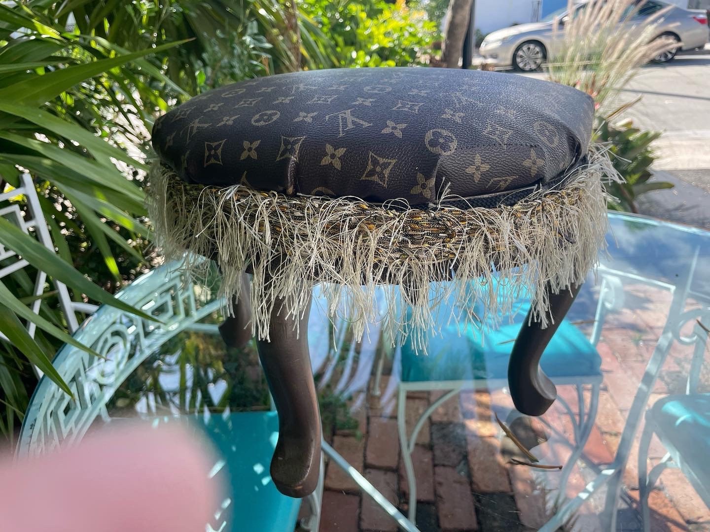 LV Louis Vuitton Custom Directors Chair, Furniture & Home Living, Furniture,  Chairs on Carousell