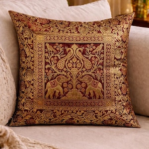 Funda de cojín de brocado hecha a mano, funda de cojín de lujo para sofá con cremallera, diseño tradicional de elefante y pavo real.