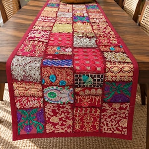 Chemin de table patchwork bordeaux 16x60, textile brodé bohème coloré, décoration de salle à manger faite main, centre de table en tissu indien, accessoire vintage pour la maison
