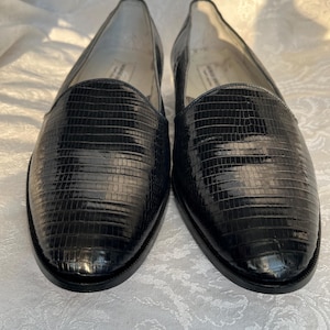 Giorgio Brutini Black Croc-Embossed Slip-On Loafers Mens Black Crocodile Embossed Dress Loafers Tassel Detail  main image 3