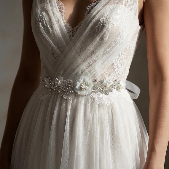Ivory Rhinestone Pearl Bridal Belt, Floral Wedding Sash, Bridal Waist Belt, Wedding Dress Belt, Pearl Bridal Sash