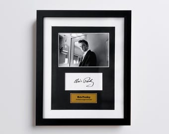 Elvis Presley Autograph Photo – Signed Photo Facsimile
