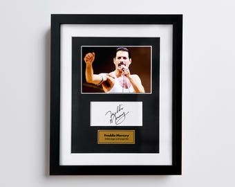 Freddie Mercury Autograph Photo – Signed Photo Facsimile