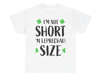 Koszulka „Nie jestem niski, jestem skrzatem” w rozmiarze T-shirt | Koszulka z nadrukiem na Dzień Świętego Patryka, odporna na uszczypnięcia