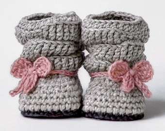 CROCHET PATTERN #217 Baby Slouch Boot - Mia Boot  - Instant Download  kc550
