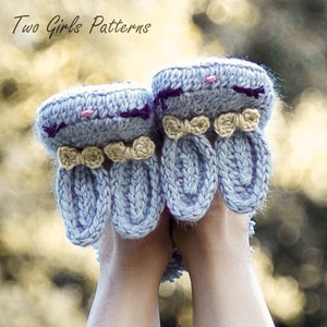 Women's Slippers The Classic Year-Round Bunny House Slipper PDF crochet pattern Women's sizes 5 10 Pattern 212 Instant Download kc550 image 1