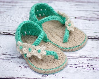 Crochet Baby Pattern Sandals - Carefree Sandals Quick and fast crochet pattern Two Girls Patterns kc550