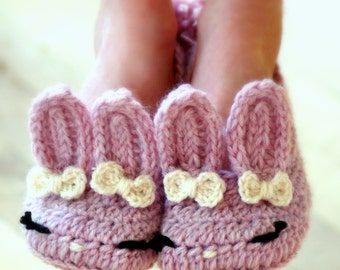 Children's Crochet Pattern The Classic Year-Round Bunny Slipper- Big Kid's shoe Sizes 10 - 2 - Pattern number 215 Instant Download  kc550