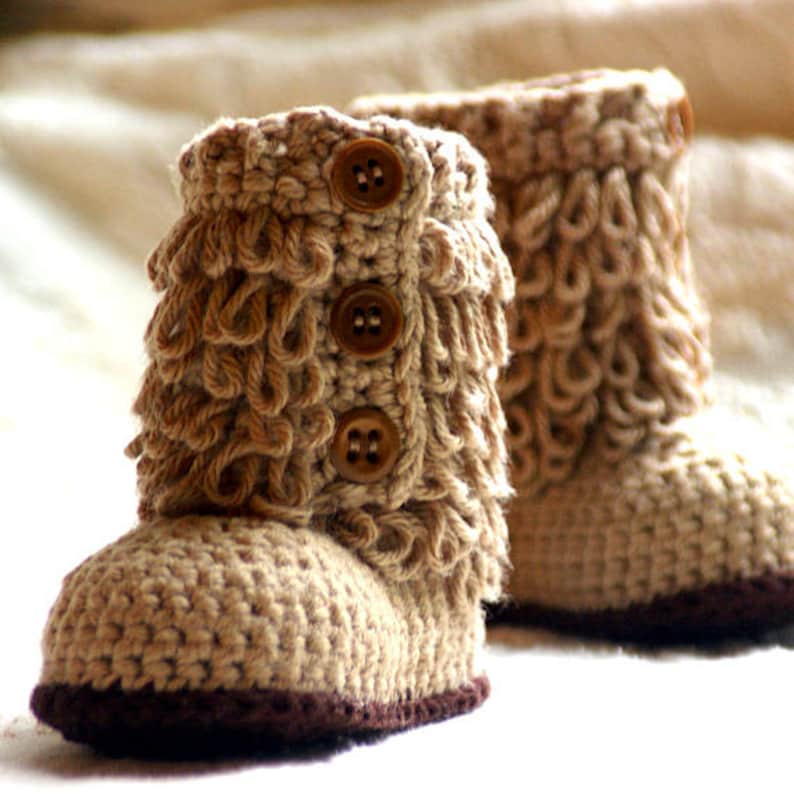 Baby Crochet Boots Pattern Loop-de-Boots Pattern number 200 Instant Download kc550 Furrylicious Booties