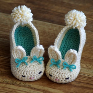 CROCHET PATTERN 214 Toddler Bunny Slippers The Classic Year-Round Bunny Slipper Childrens shoe Sizes 4 9 Instant Download kc550 image 2