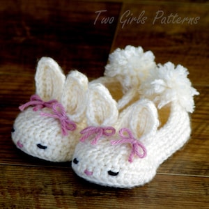 Crochet Pattern Baby Booties The Classic Year-Round Bunny House Slippers PDF Pattern - Pattern number 204 Instant Download  kc550