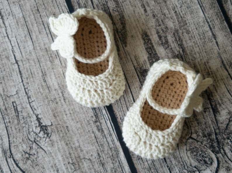 Crochet Baby Pattern Maddie Mary Janes Crochet Pattern Baby Crochet Instant download pdf file 3 baby sizes 3 strap options image 2