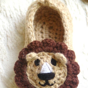 Baby Booties Crochet Pattern pdf for Baby Lion House Slippers Pattern number 103 Instant Download L image 4