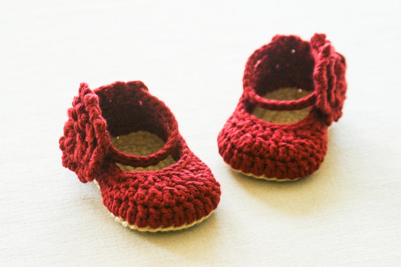 Crochet Baby Pattern  Maddie Mary Janes Crochet Pattern  afbeelding 1