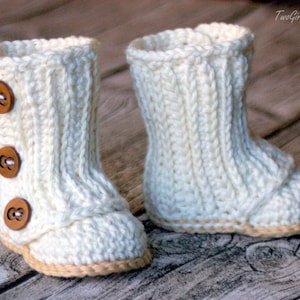 Crochet Pattern #112 Baby Wrap Boot  -  Instant Download - PDF L
