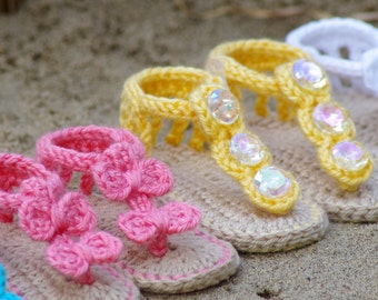 Crochet Baby Pattern Sandals - Free barefoot sandal pattern and 2 versions included with purchase number 211 Instant Download kc550