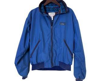 Chaqueta bomber geométrica vintage LL Bean para hombre, forrada de felpa azul, ideal para tres estaciones. Fabricada en EE. UU.
