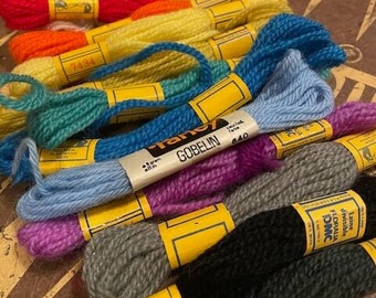 New old stock tapestry yarn / 5-8 meters 100% virgin wool tapisserie laine / DMC Bucilla Parley / pink red yellow black gray rainbow