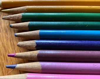 colored pencils /a yard long rainbow of rescued vintage-to-modern colorful pencils for art projects & practical use: 36 linear inches